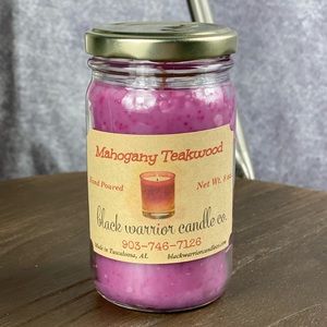 Plum Colored Mahogany Teakwood 8oz Candle